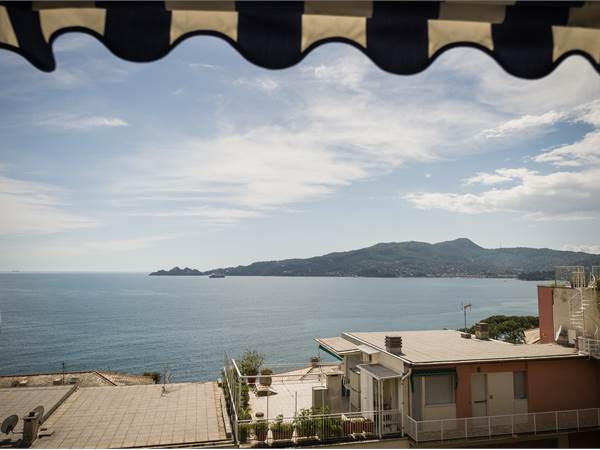 Appartamento di 70 mq con strepitosa vista mare