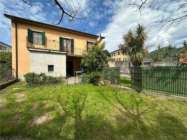 Casa indipendente di 190 mq con giardino di 350 mq